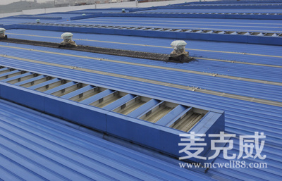 薄型通風天窗(間隔風道式) 薄型通風天窗(間隔風道式)